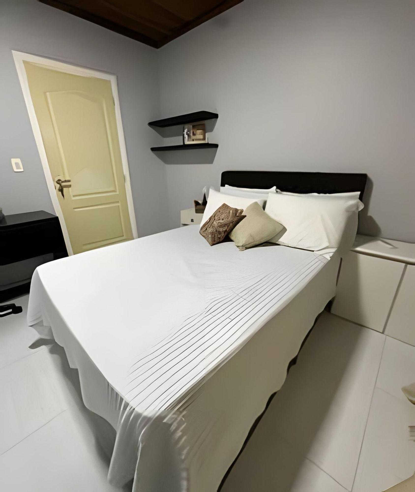 Sobrado Com 5 Suite 1 Quarto Piscina Churraqueira Ar Ate 20 Hospede ฟอสดูอีกวาซู ภายนอก รูปภาพ