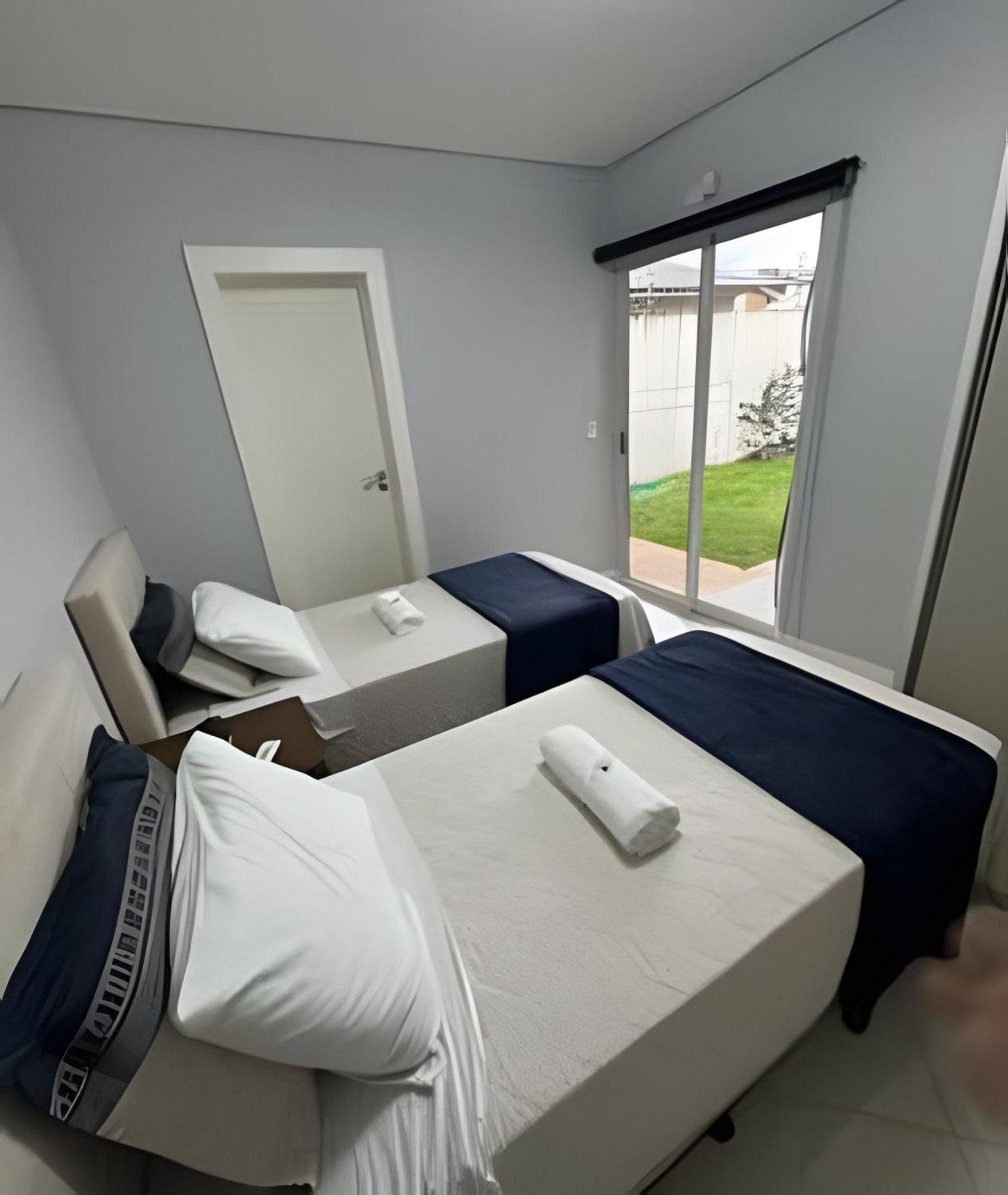 Sobrado Com 5 Suite 1 Quarto Piscina Churraqueira Ar Ate 20 Hospede ฟอสดูอีกวาซู ภายนอก รูปภาพ