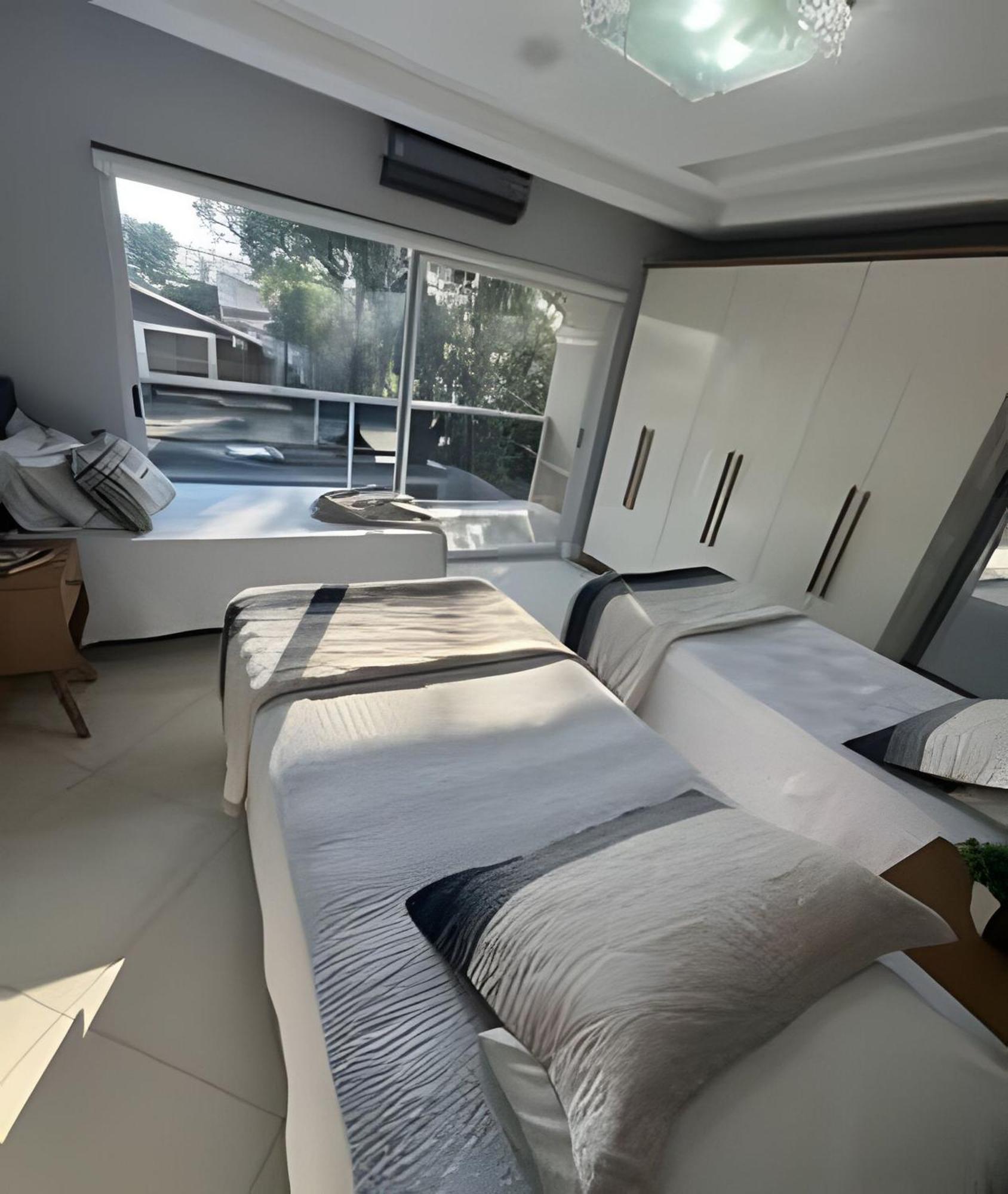 Sobrado Com 5 Suite 1 Quarto Piscina Churraqueira Ar Ate 20 Hospede ฟอสดูอีกวาซู ภายนอก รูปภาพ