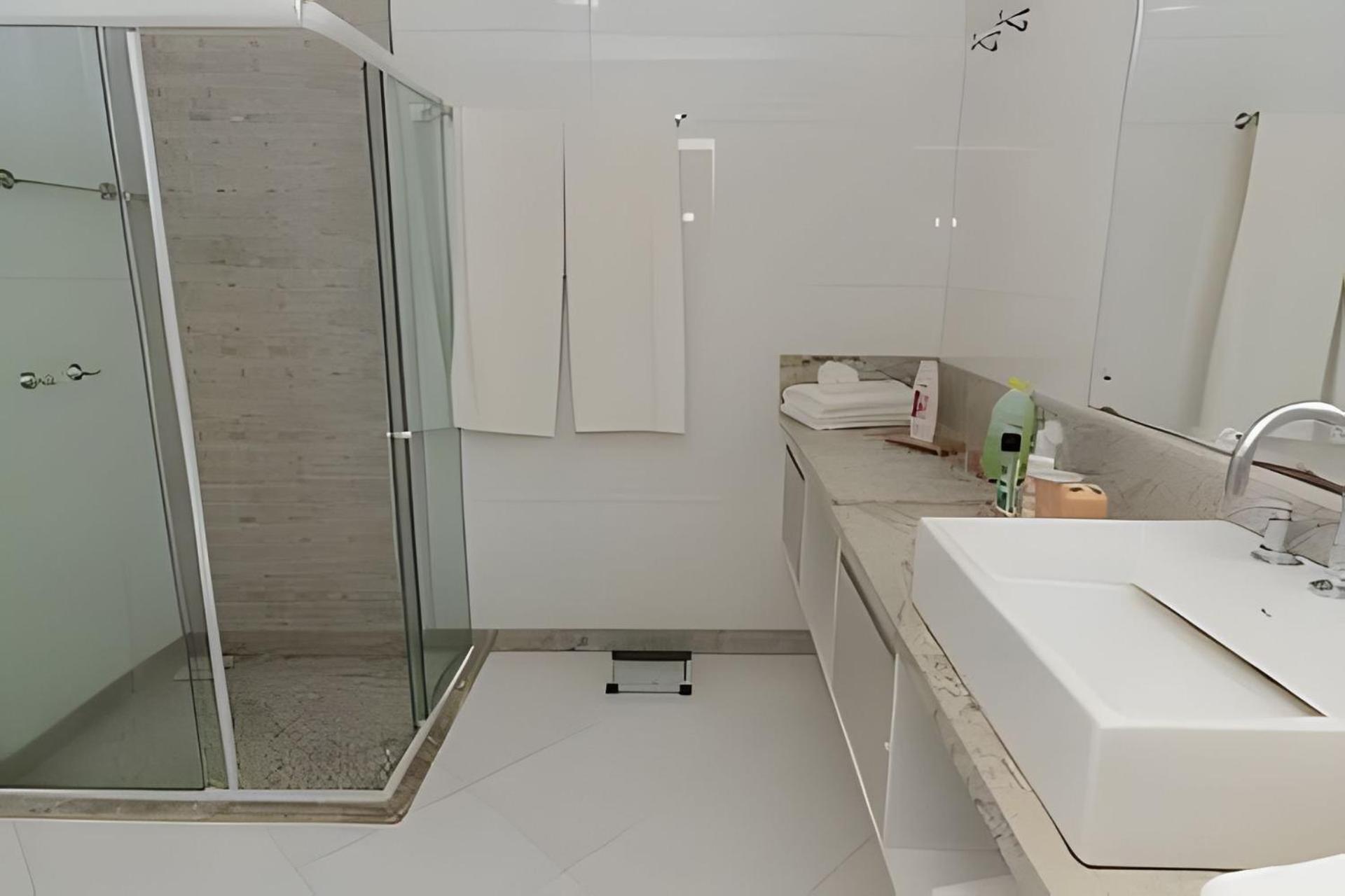Sobrado Com 5 Suite 1 Quarto Piscina Churraqueira Ar Ate 20 Hospede ฟอสดูอีกวาซู ภายนอก รูปภาพ
